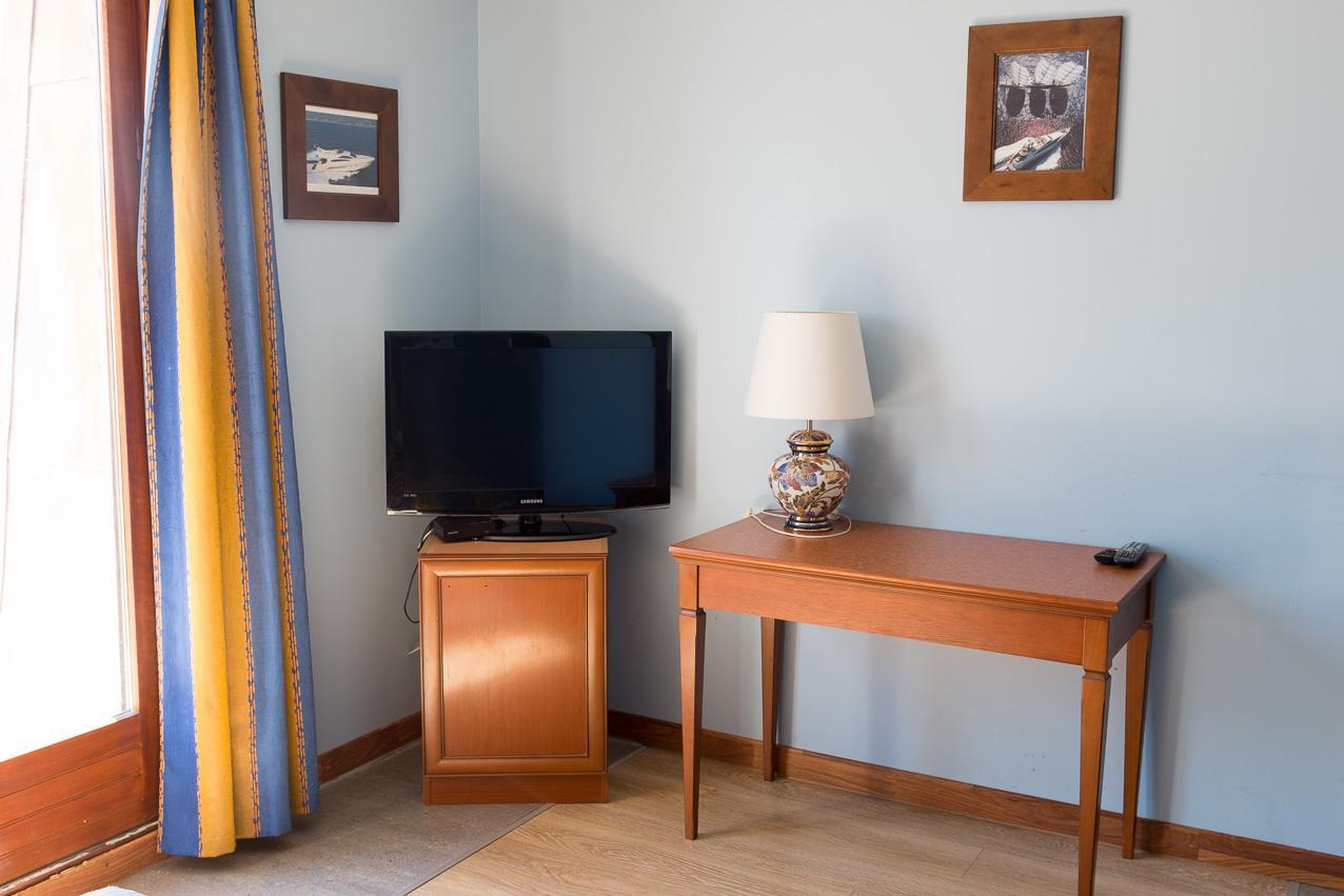 Baccarat Hostel Ница Екстериор снимка